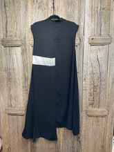 Preloved MODERN, Black & White Dress