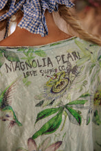 Magnolia Pearl Passion Vine Tee 2441