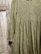 Preloved Green Linen Dress