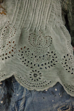 Magnolia Pearl Crochet Jodi Blouse 2320
