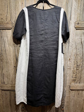 Grizas Black & White Appliqué Linen Dress 91830-L532  SS26