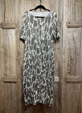 Preloved MAMA B Grey & White Jersey Pattern Dress