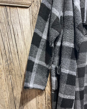 Preloved (NO LABEL) Edge to Edge Black & Grey Check Coat