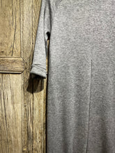 Preloved LOCKER ROAM Super Soft Long Grey Tunic with Front Split