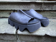 Lofina Gasoline Nero Chunky Slider EU37