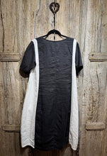 Grizas Black & White Appliqué Linen Dress 91830-L532  SS26