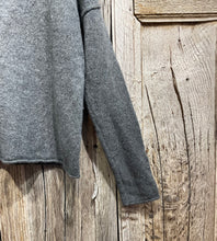 Preloved TOAST Grey Neck Crop Sweater