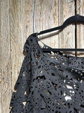 Preloved XD Xenia Design Black Cutout Tunic