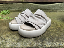 Sort Aarhus Suede Slider SS26