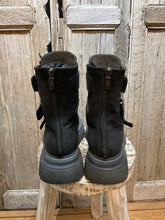 Preloved Lofina Black Leather Boots