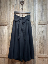 Preloved Oska Black Culottes