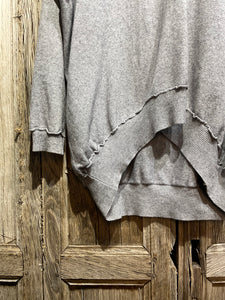 Preloved SUZY D Long Grey Sweater