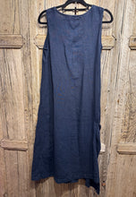 Preloved Oska Navy Sleeveless Linen Dress