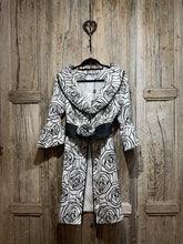 Preloved Sonia Peña Cream/Black Coat