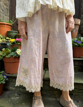 JLS Lace Edged Striped Bloomers D22