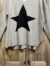 Preloved SENES Grey Jumper with Star Detail