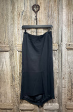 Preloved LILITH Fish-Tail Lined Linen Black Skirt