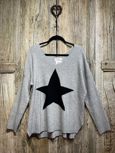 Preloved SENES Grey Jumper with Star Detail