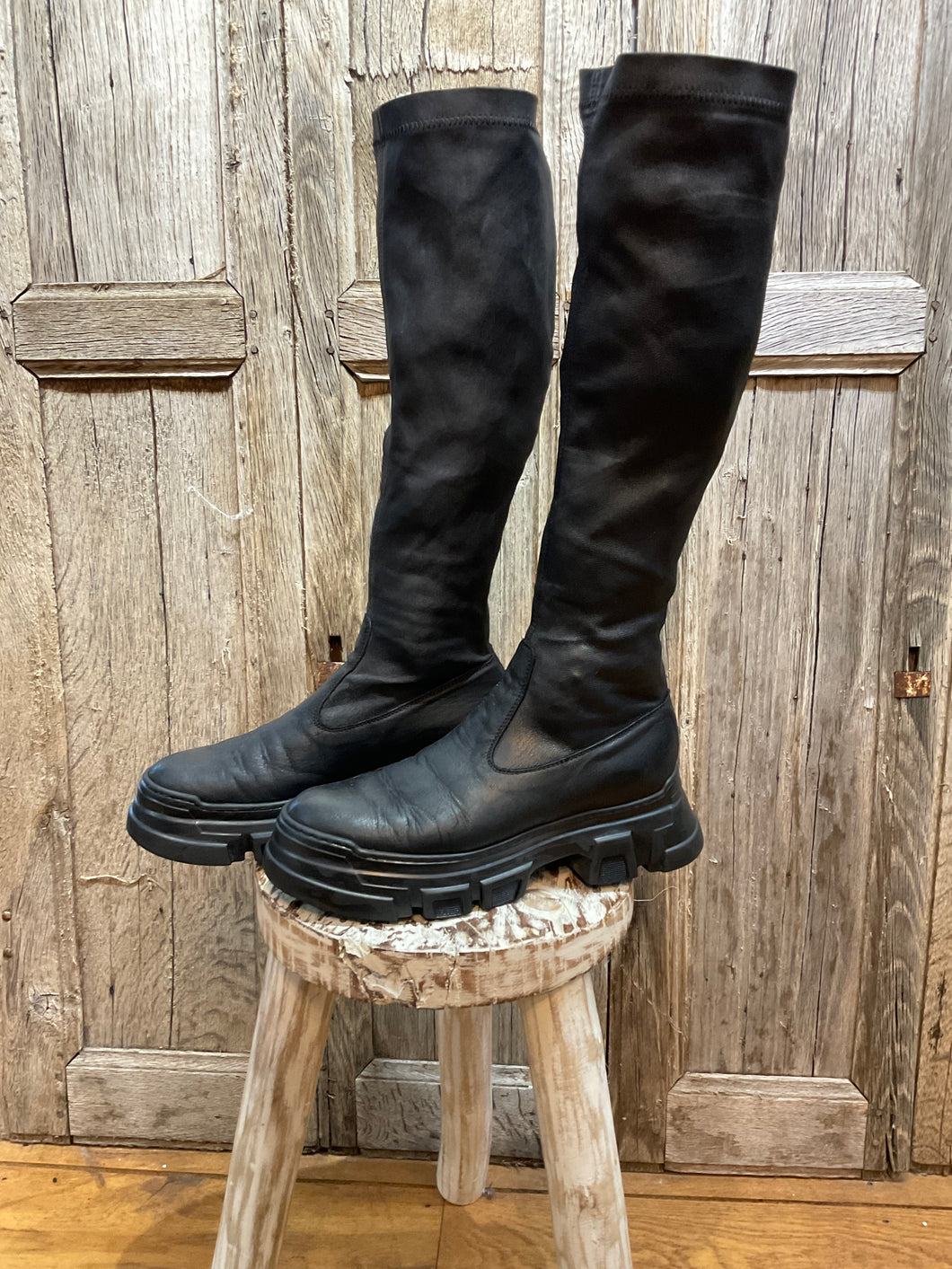 Preloved Lofina Long Black Leather Boots