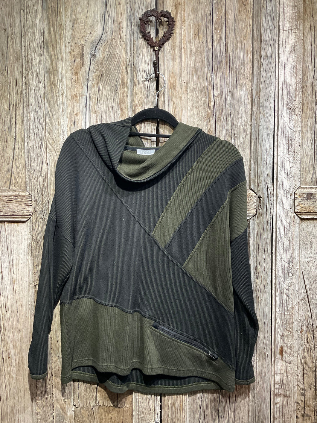 Preloved NAYA Black and Green Ribbed Top