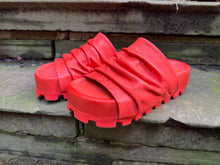 Sort Aarhus Leather Spritz Slider SS26