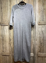 Preloved LOCKER ROAM Super Soft Long Grey Tunic with Front Split