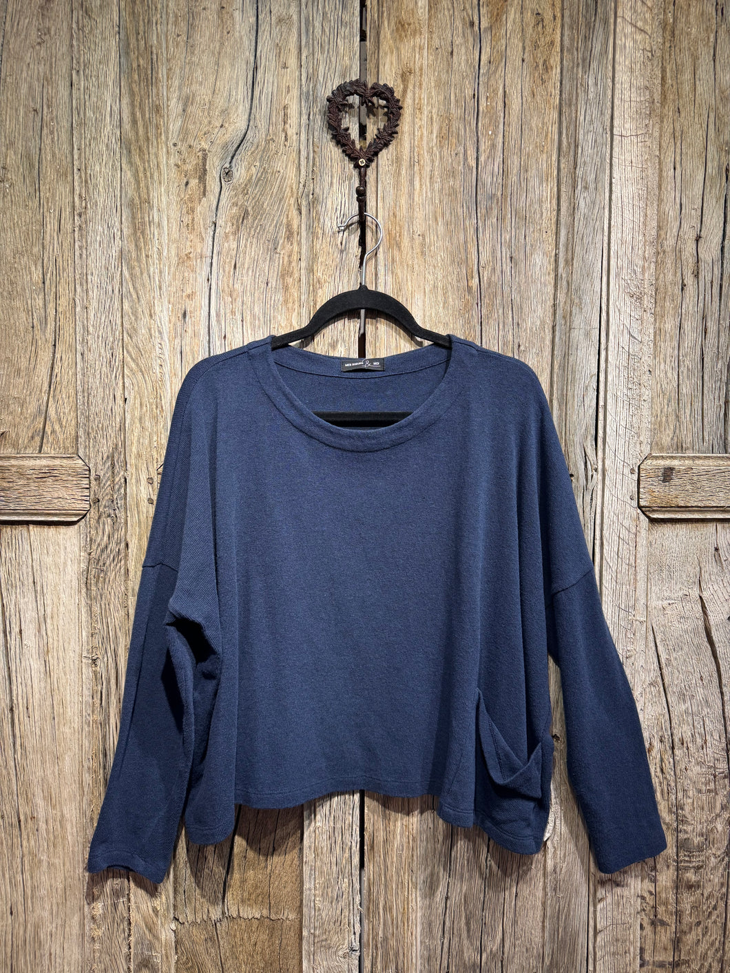 Preloved Mes Soeurs Et Moi Navy Crop Jumper