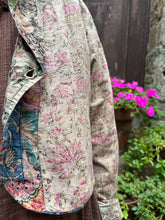 JLS Bold Floral Cropped Buttoned Jacket 1164
