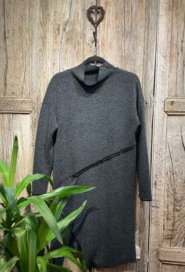 Preloved LINGZIJIA Black Knit Textured Tunic