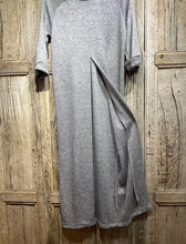 Preloved LOCKER ROAM Super Soft Long Grey Tunic with Front Split