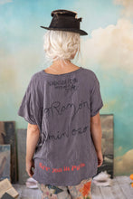 Magnolia Pearl Corazon Luminoso Tee 2257