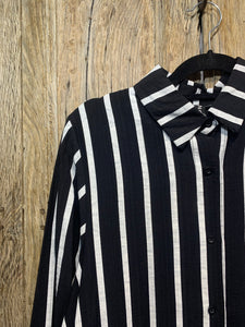 Preloved Neslay Black and White Stripe Shirt