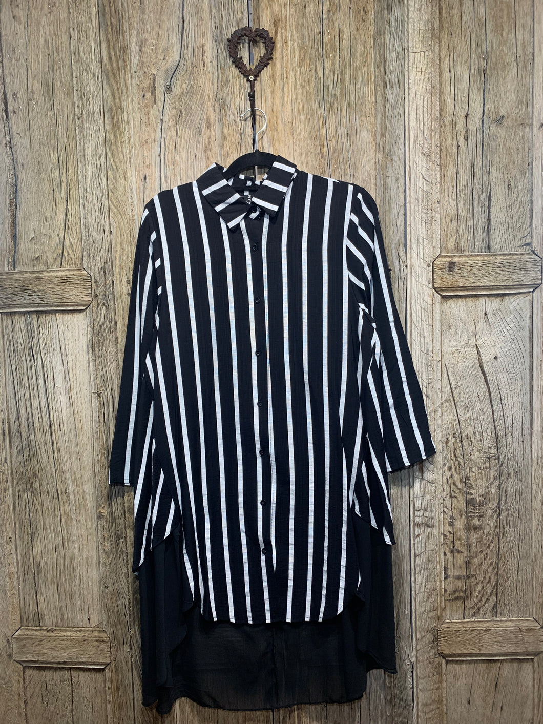 Preloved Neslay Black and White Stripe Shirt