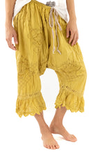 Preloved Magnolia Pearl Yellow Plum Embroidered Khloe Bloomers 192