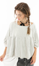 Magnolia Pearl Preloved Woodland Bonnie Sweater 1042